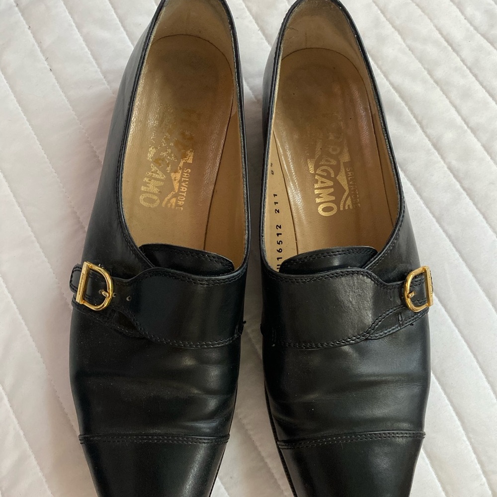 Beautiful pair of Authentic brand shoes